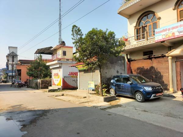 Shutter and Room on Rent at Tilottama Manigram