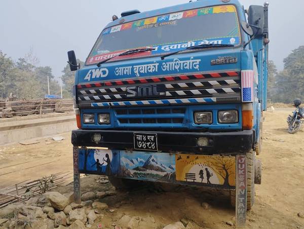 Truck on Sale at Butwal