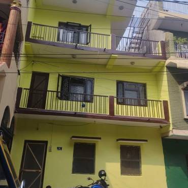 2.5 Storey House For Sale Near Hatbazar Police Beat, Butwal